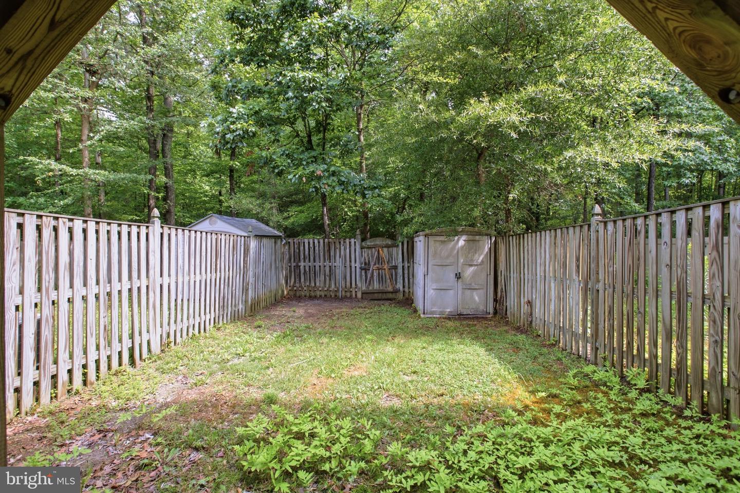 8012 Bullfinch Pl Property Photo 36