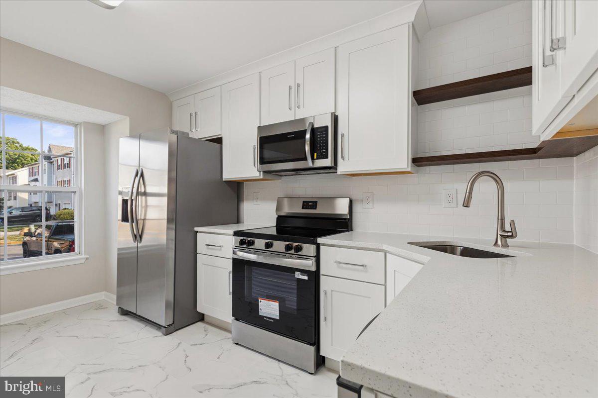 2577 Bolinbrook Ct Property Photo 10