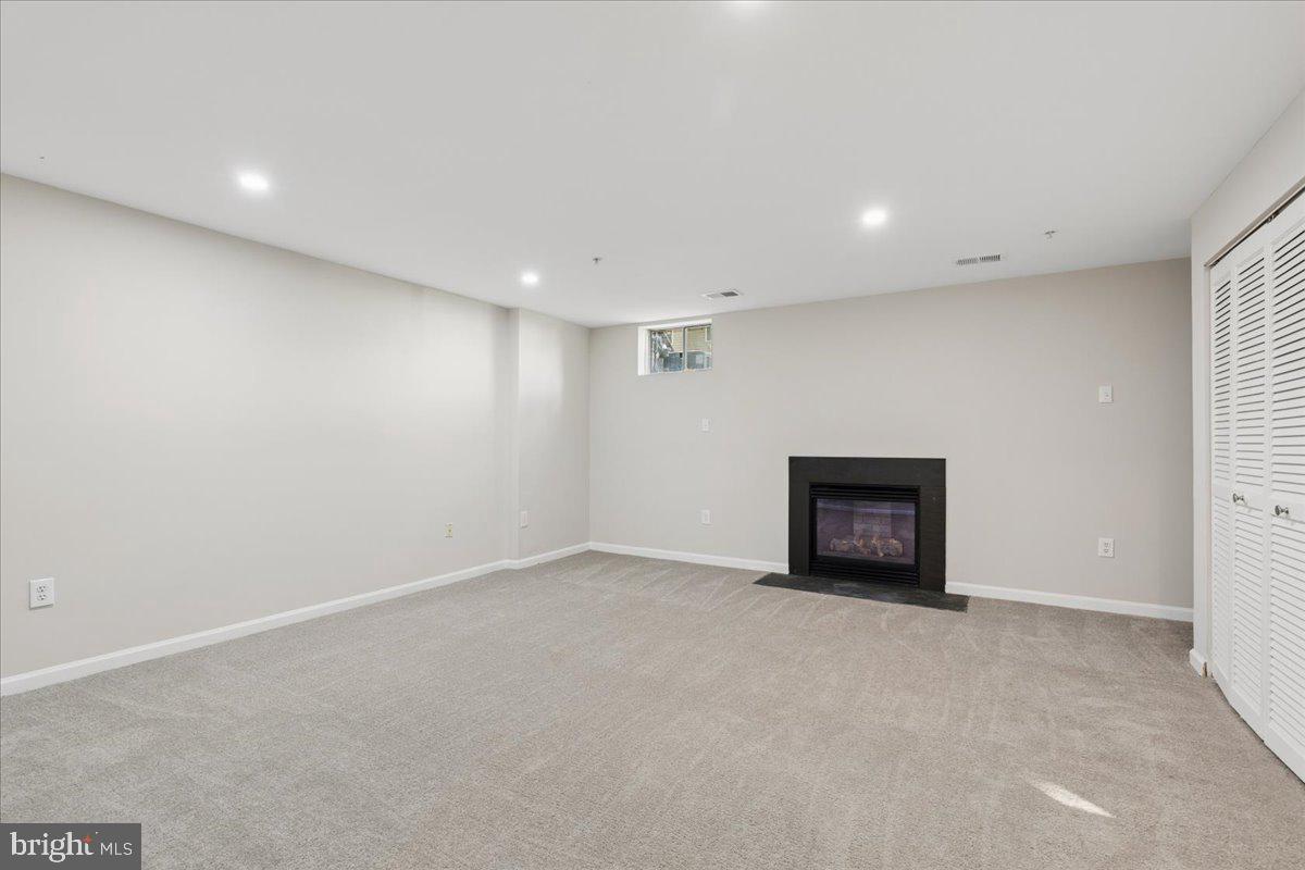 2577 Bolinbrook Ct Property Photo 26