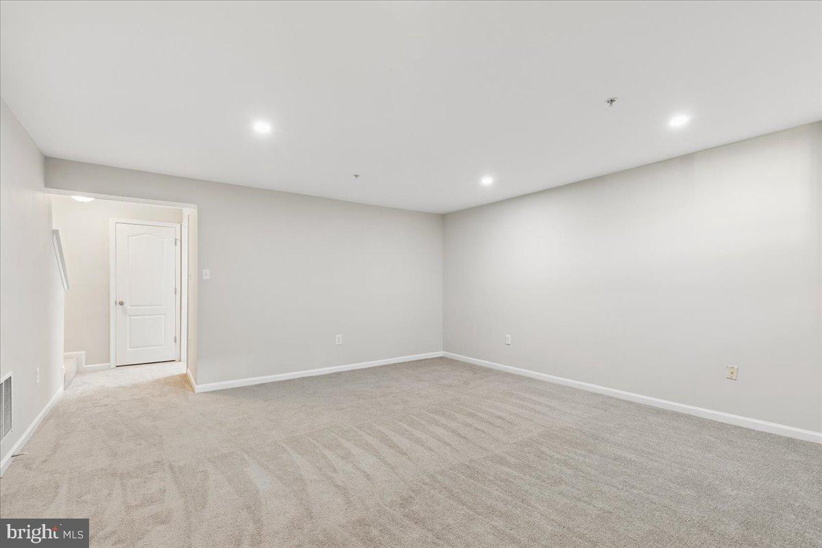 2577 Bolinbrook Ct Property Photo 27