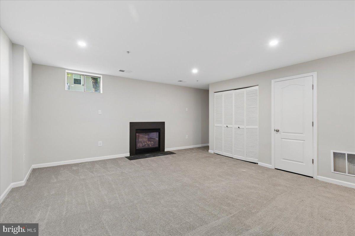 2577 Bolinbrook Ct Property Photo 29