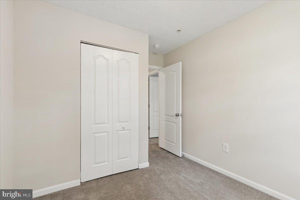 2577 Bolinbrook Ct Property Photo 32