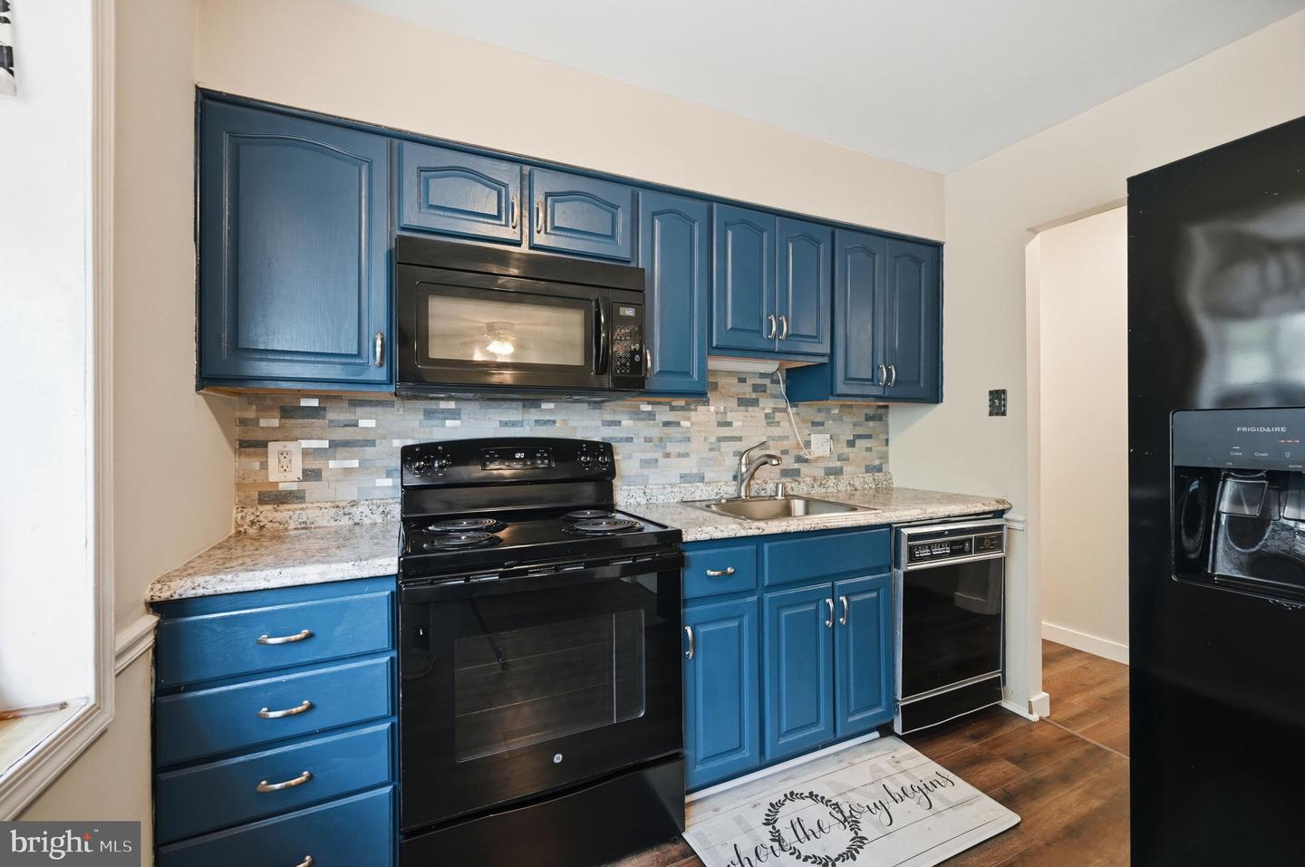 2302 Imperial Ct Property Photo 7