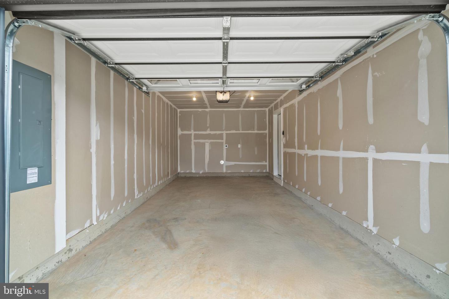 170 Soft Rush Ln Property Photo 28