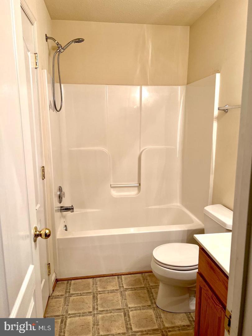 10017 Wamsley Ct Property Photo 11