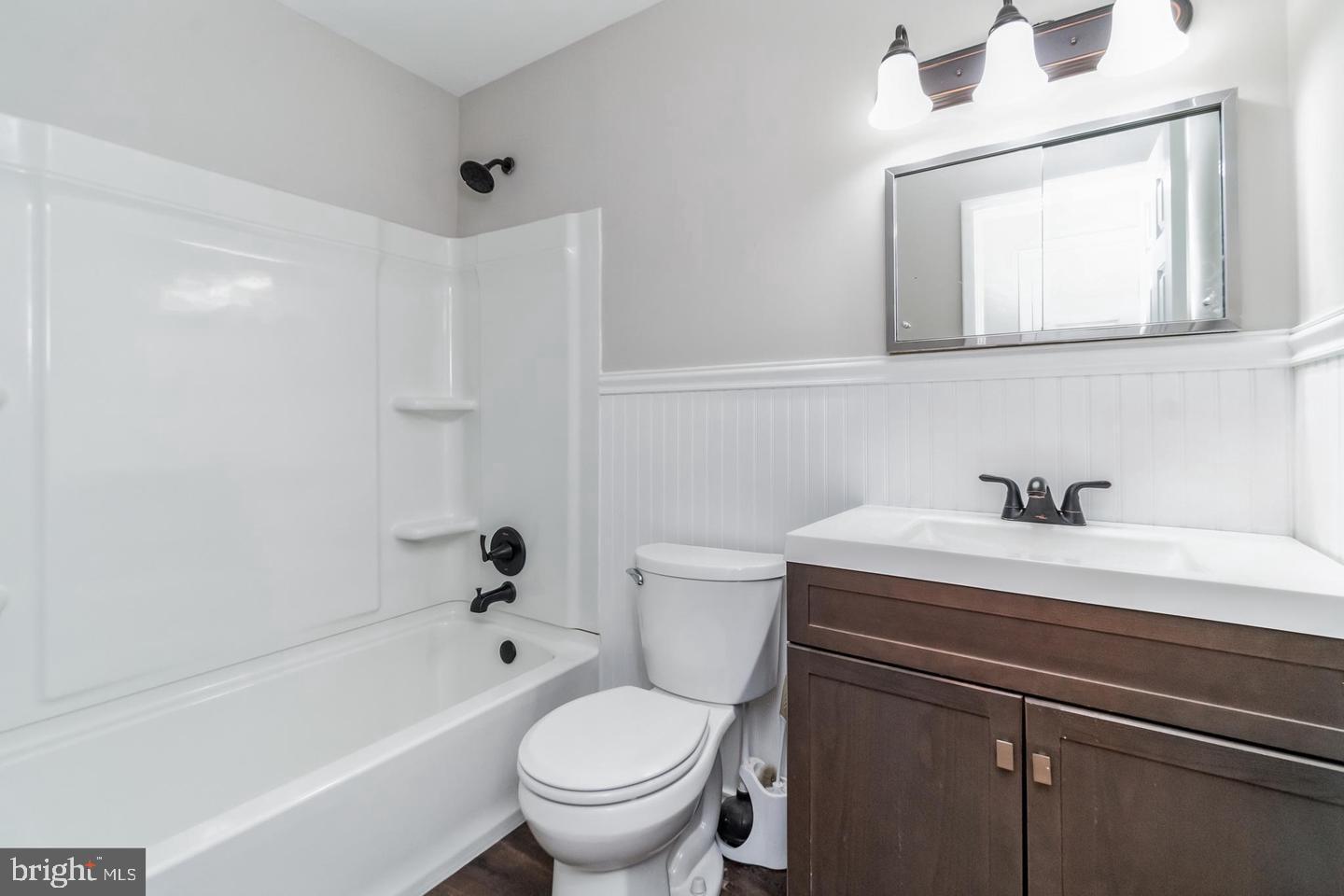 5 Maple St Property Photo 11
