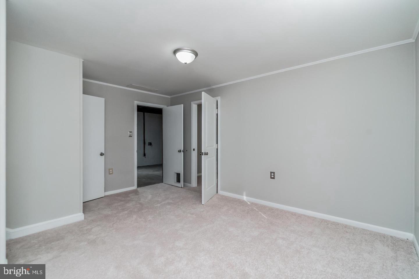 5 Maple St Property Photo 13