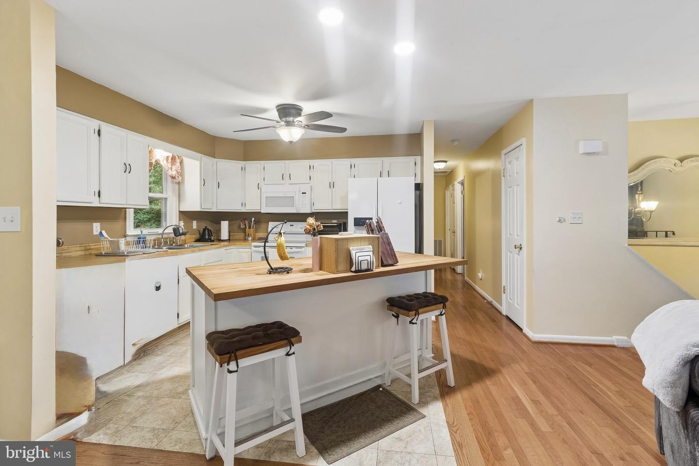 6980 Rison Dr Property Photo 7