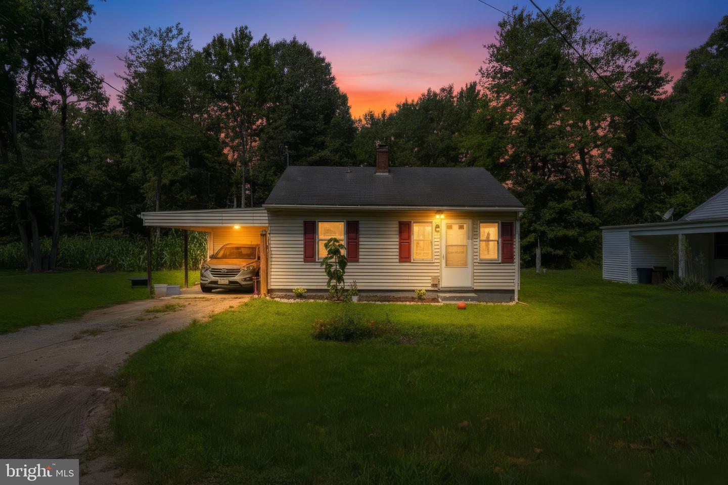 4137 Barrett Pl Property Photo 5