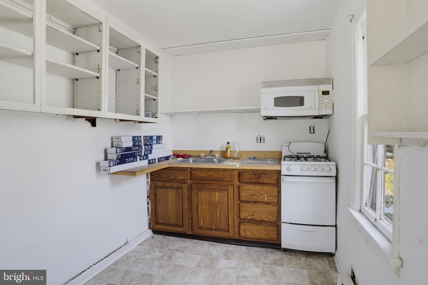 4137 Barrett Pl Property Photo 14