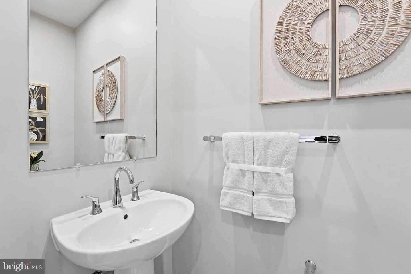 2501 Karstad Pl Property Photo 16