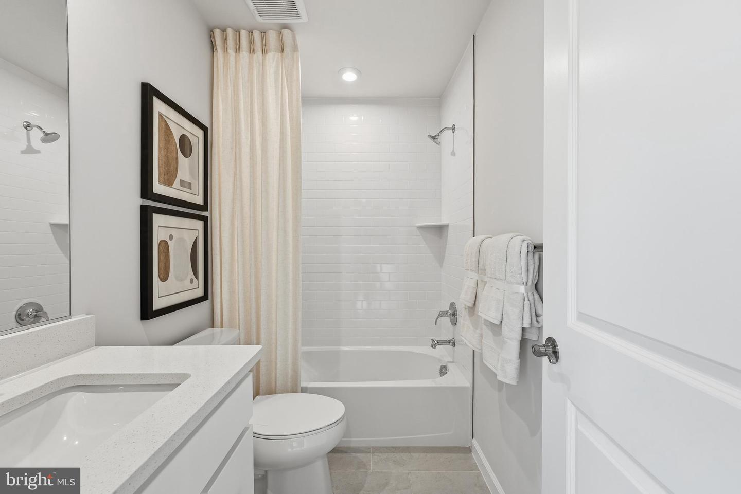 2521 Karstad Pl Property Photo 15