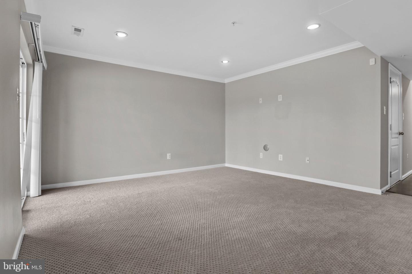 11177 Southport Pl Property Photo 5