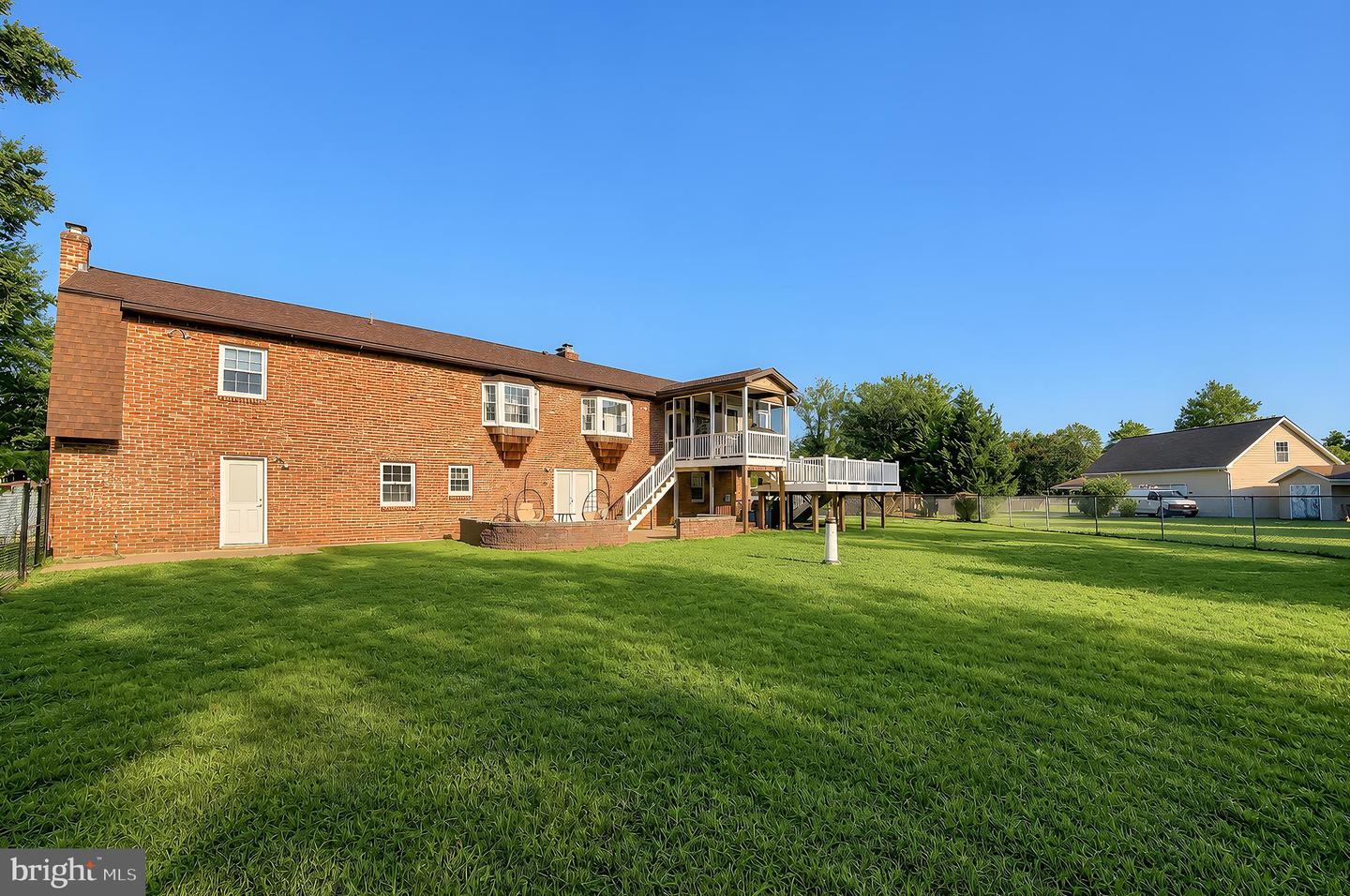 5935 River Rd Property Photo 9