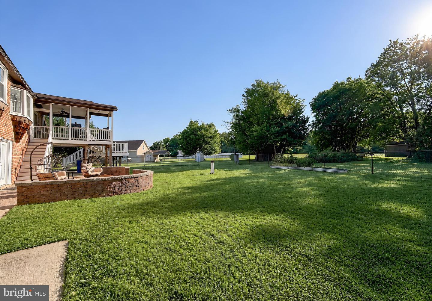 5935 River Rd Property Photo 10