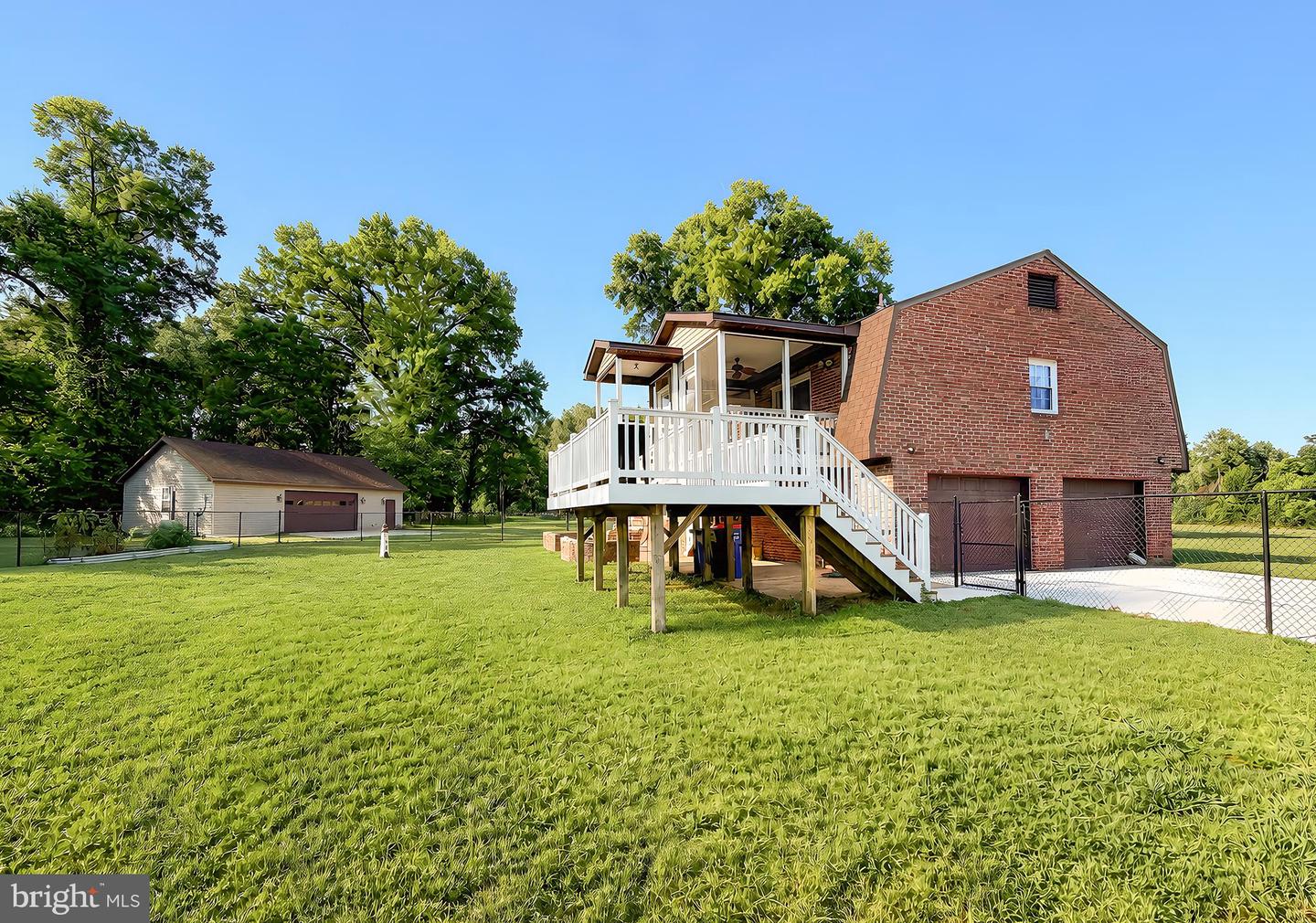 5935 River Rd Property Photo 23