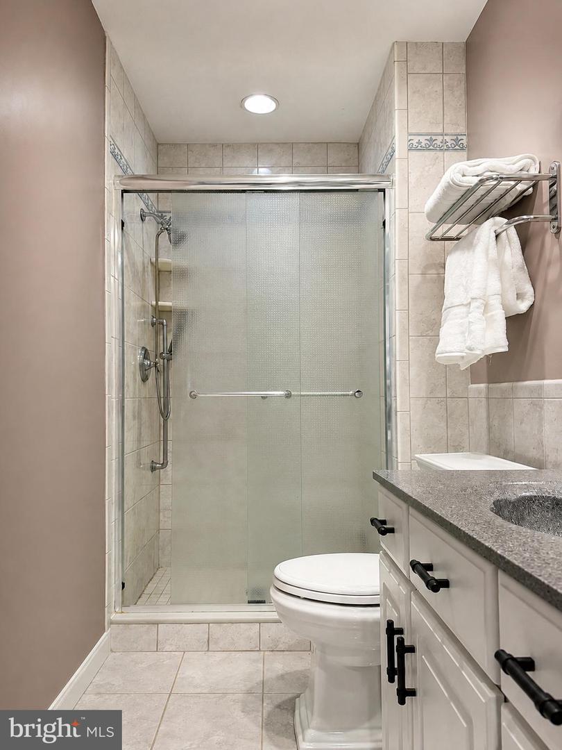 5935 River Rd Property Photo 62