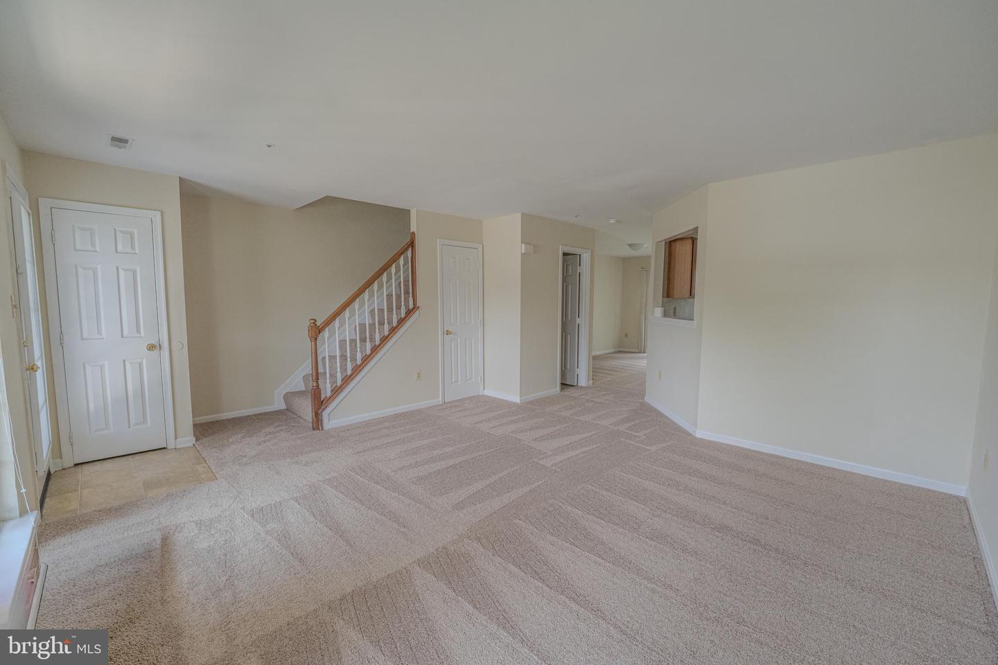 2607 Enterprise Pl Property Photo 4