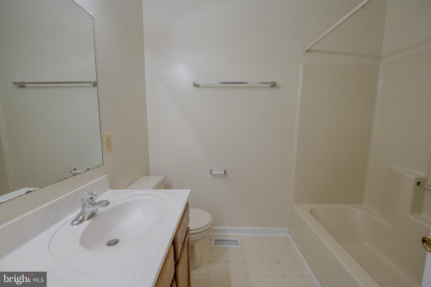 2607 Enterprise Pl Property Photo 14