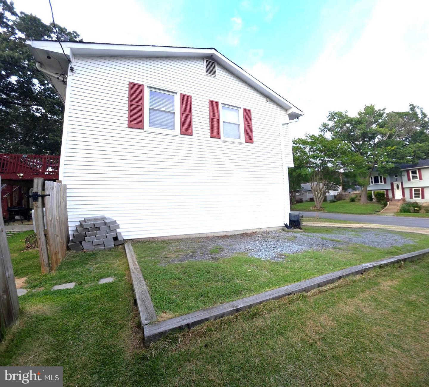 910 Mciver Dr Property Photo 15