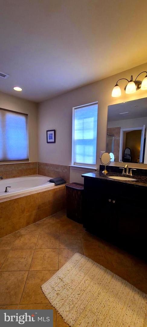 11121 Southport Pl Property Photo 54
