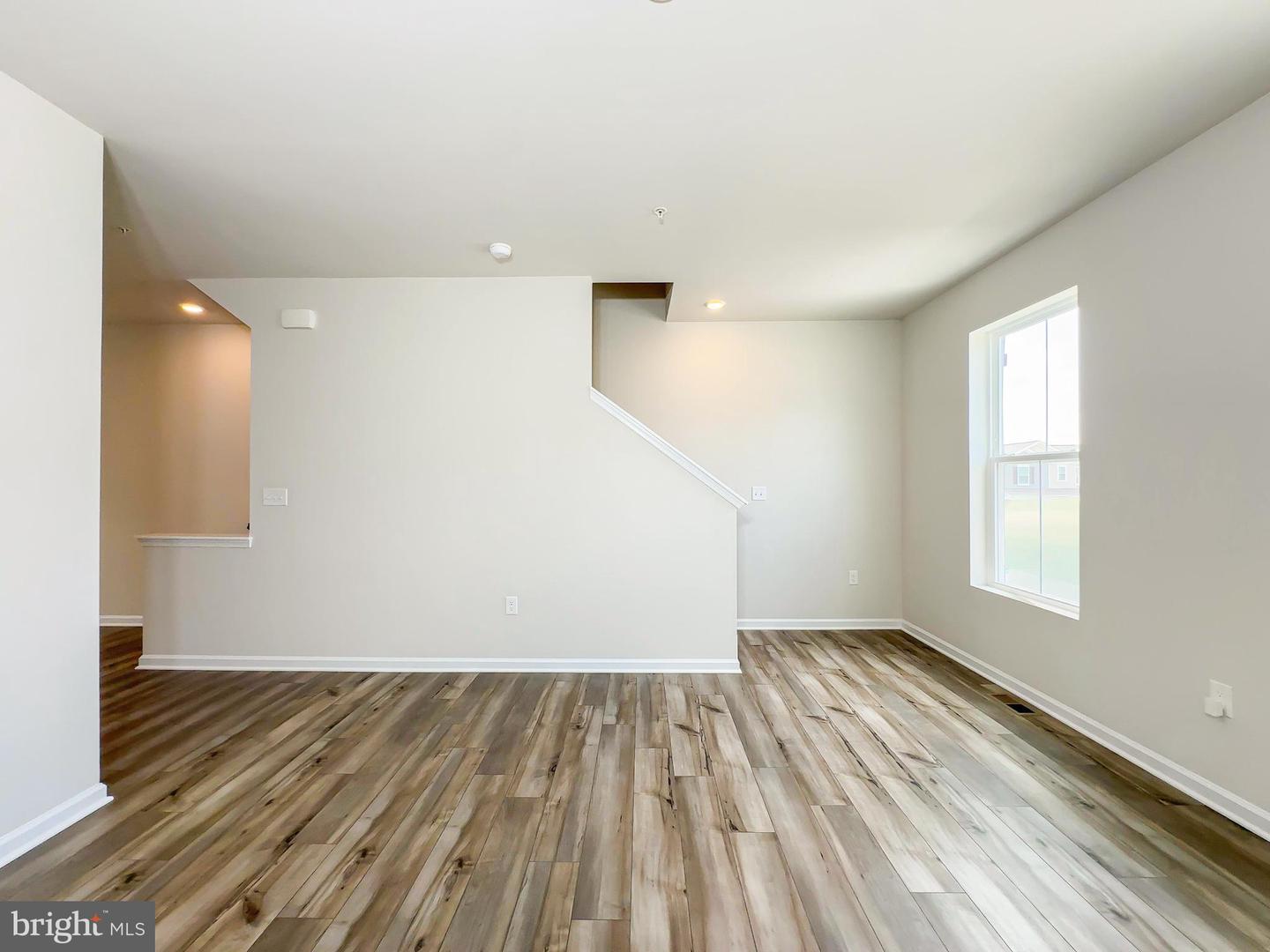 5550 Marksburg Pl Property Photo 2