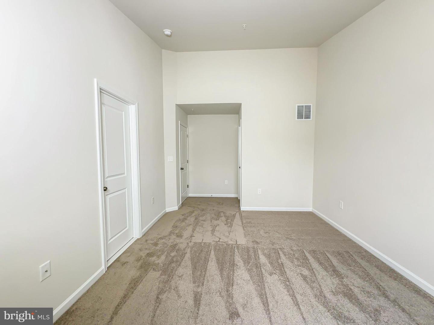5550 Marksburg Pl Property Photo 14