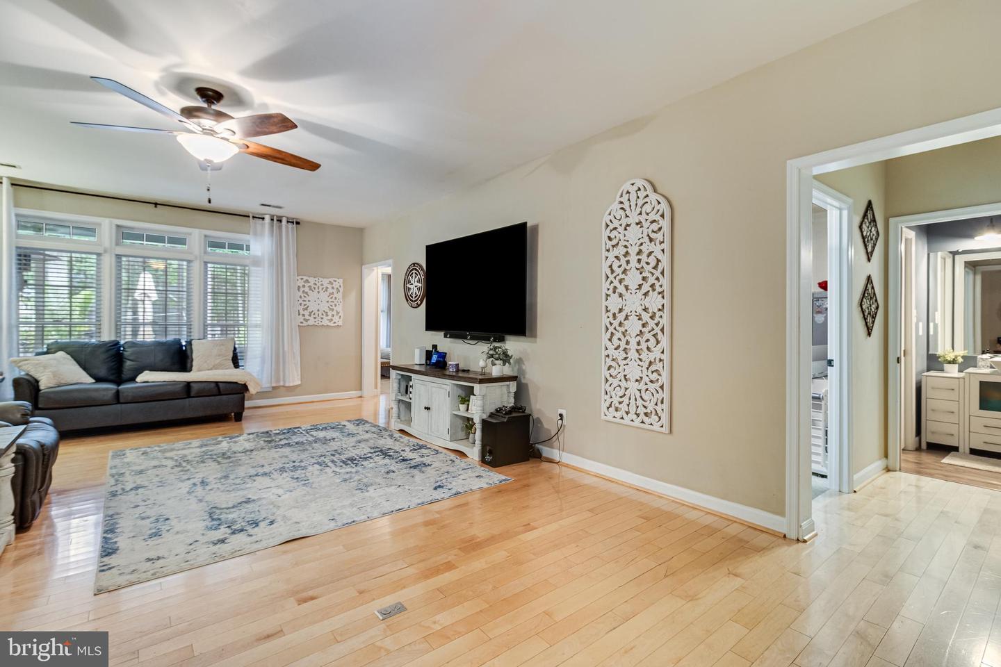 14855 King Charles Property Photo 14
