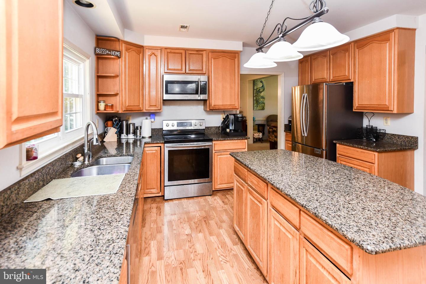 2406 Berry Thicket Ct Property Photo 3