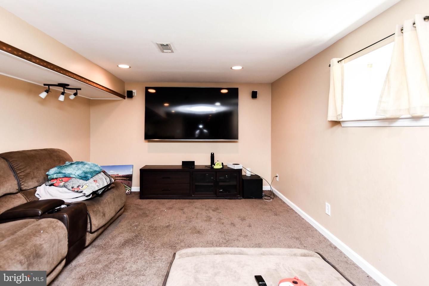 2406 Berry Thicket Ct Property Photo 13