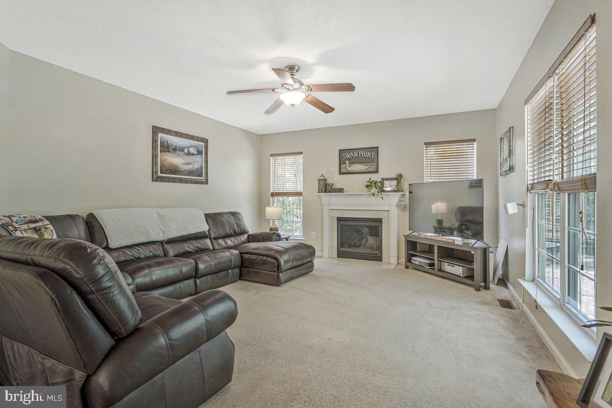 11280 Lord Baltimore Dr Property Photo 11