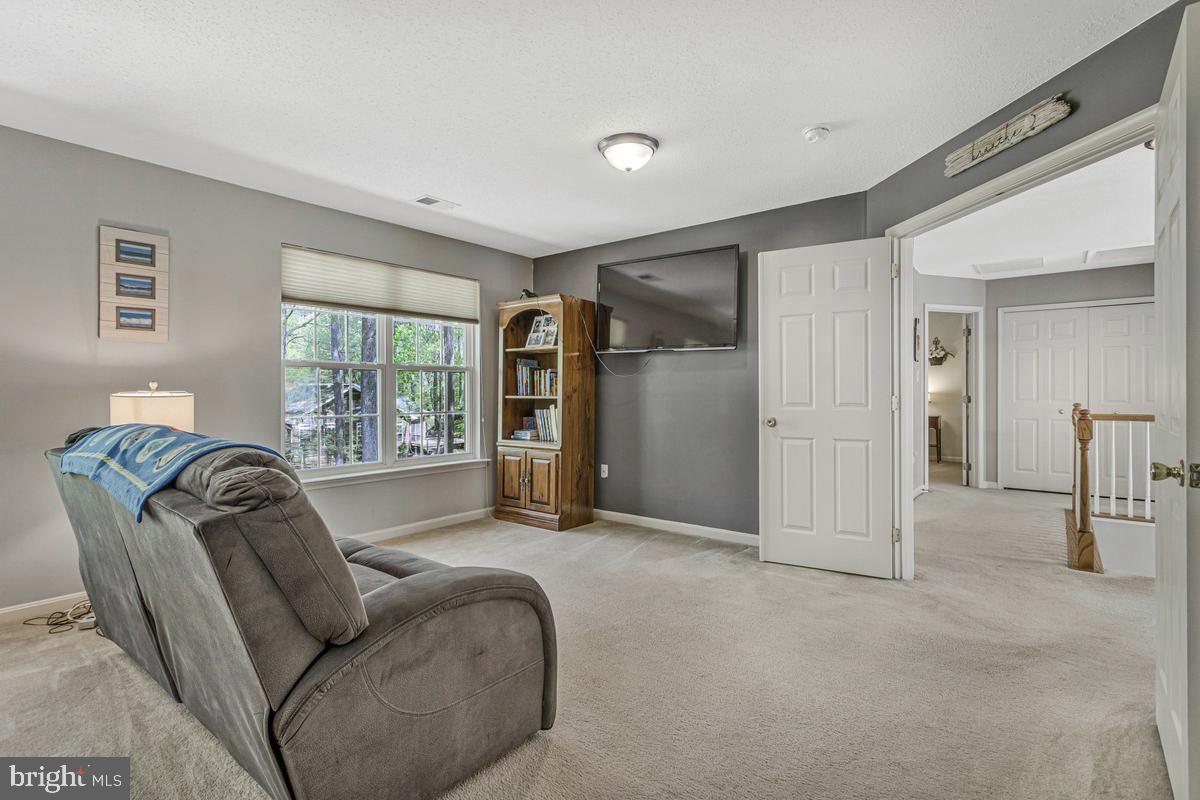 11280 Lord Baltimore Dr Property Photo 25