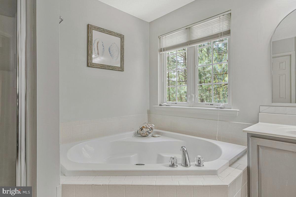 11280 Lord Baltimore Dr Property Photo 28