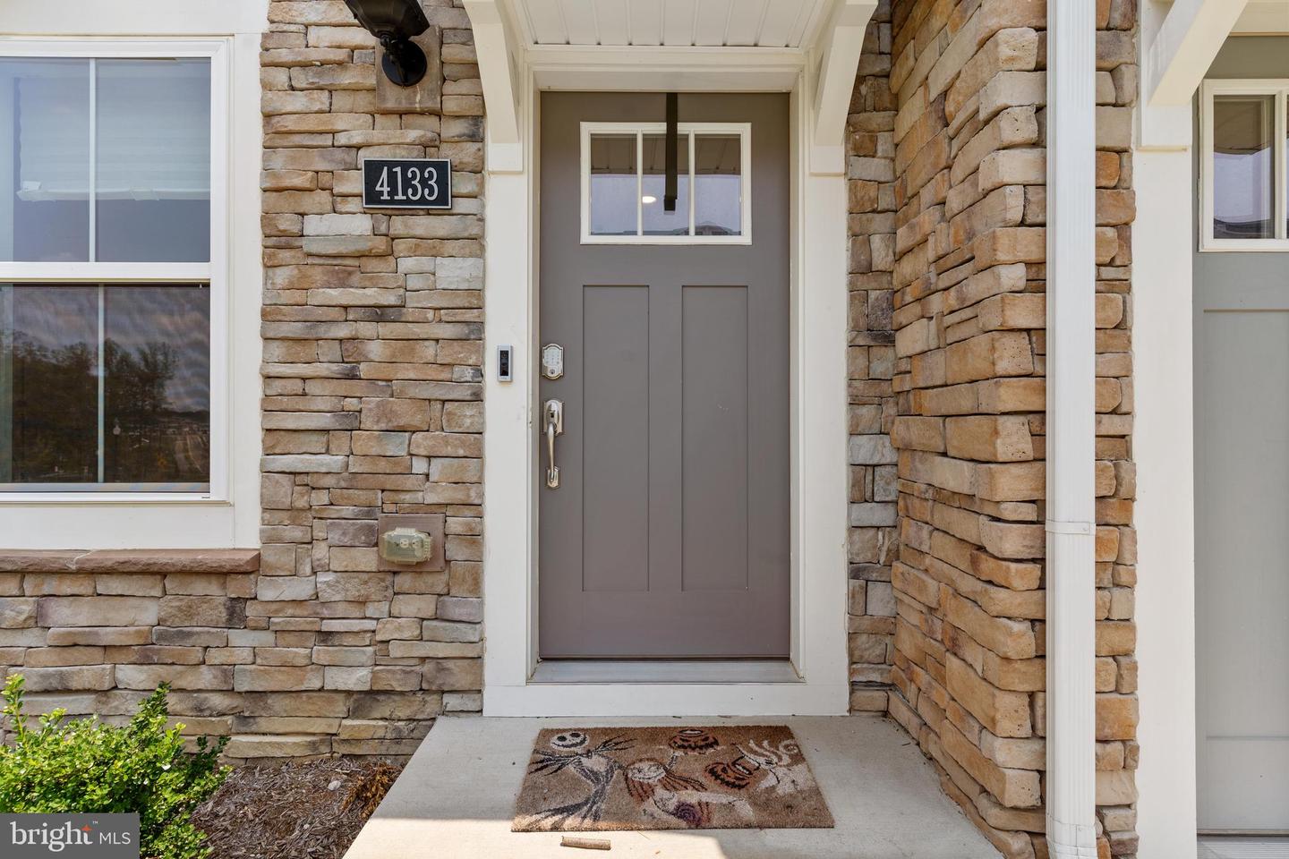 4133 Skipton Pl Property Photo 6