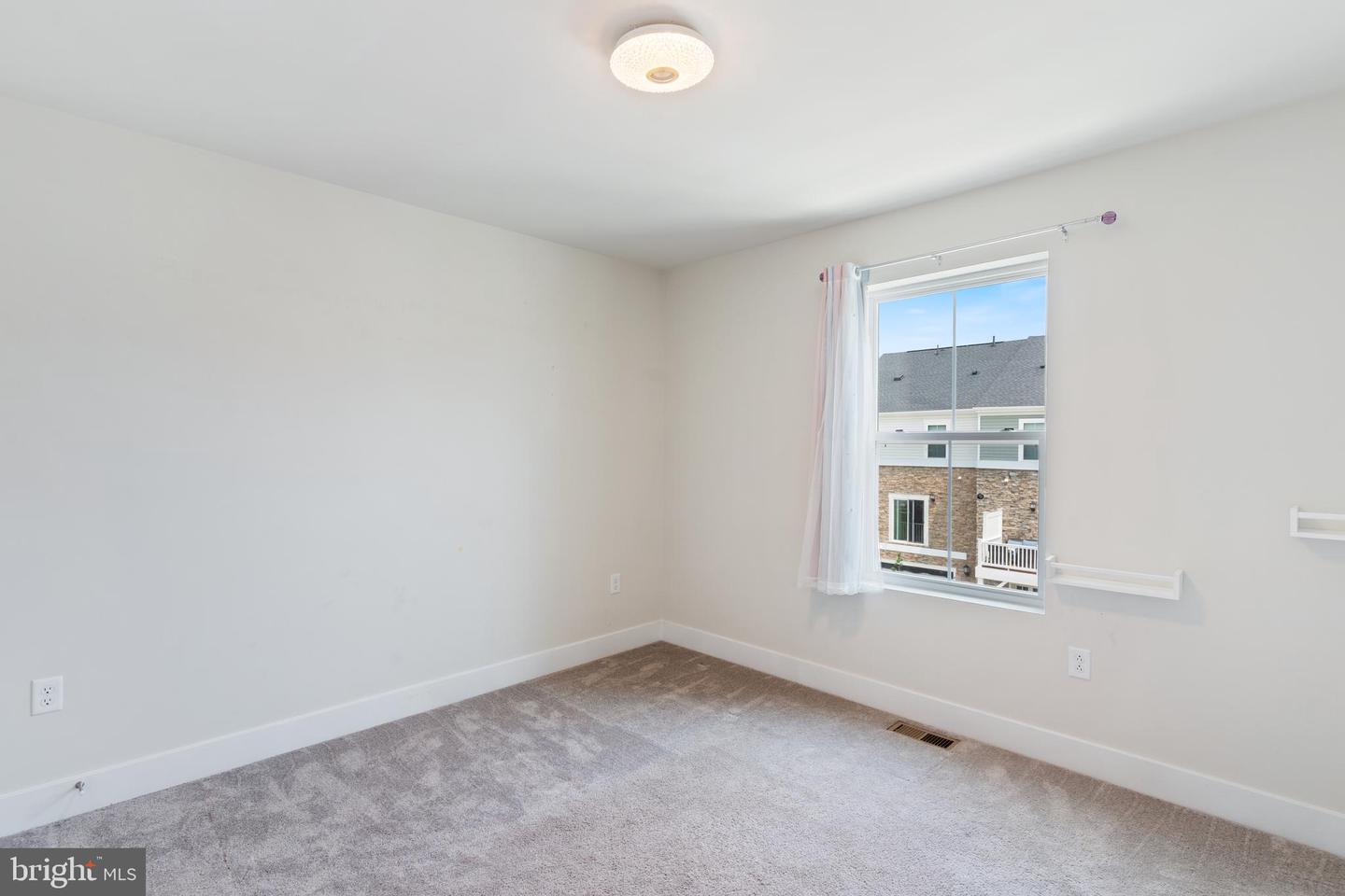 4133 Skipton Pl Property Photo 26