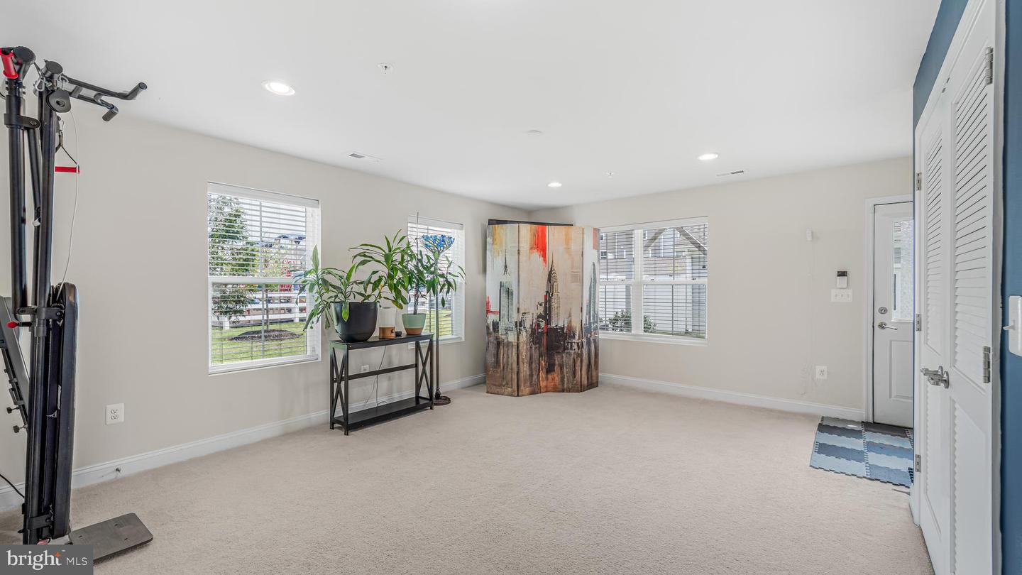 5524 Wordsworth Pl Property Photo 6