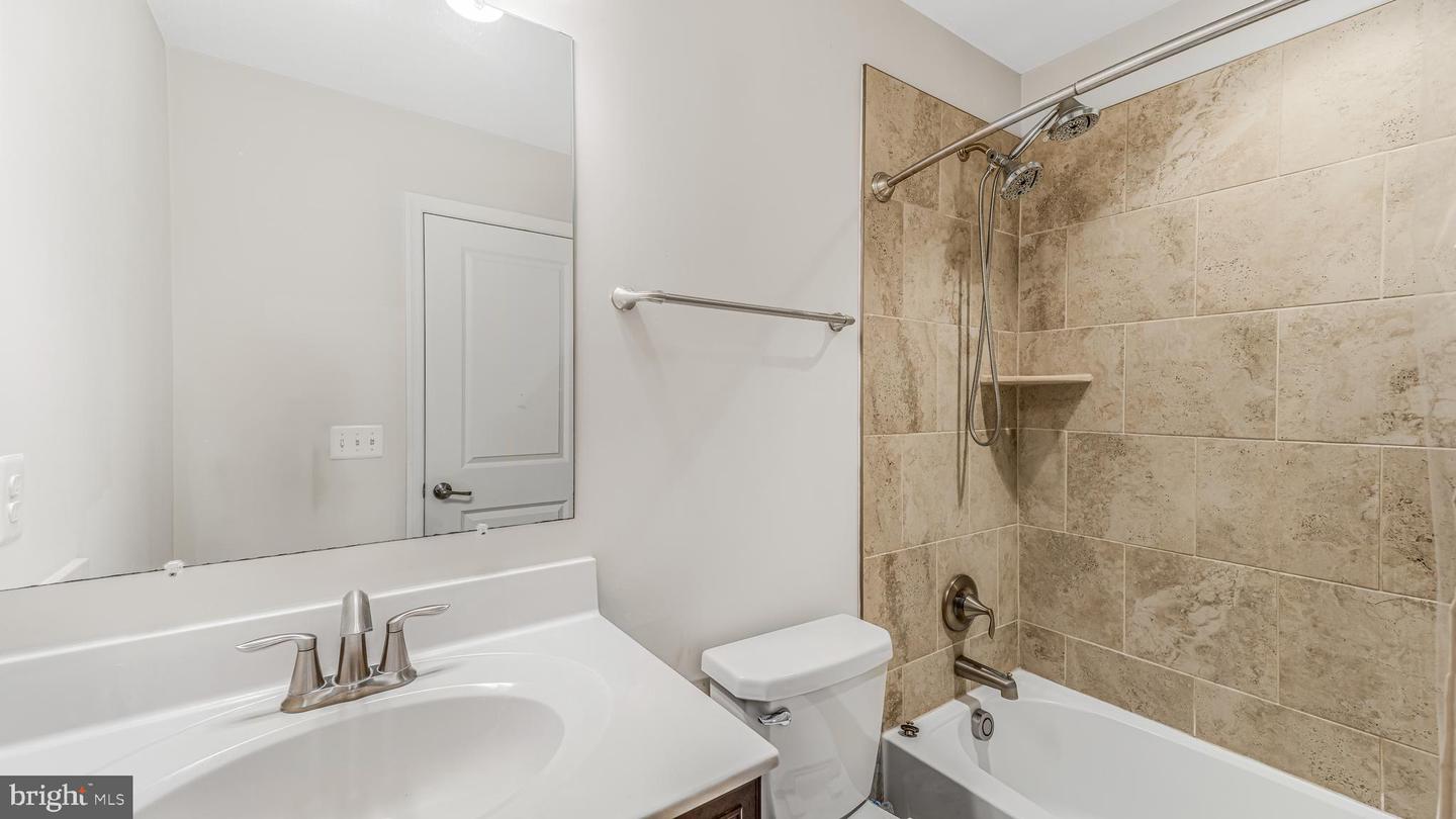 5524 Wordsworth Pl Property Photo 26