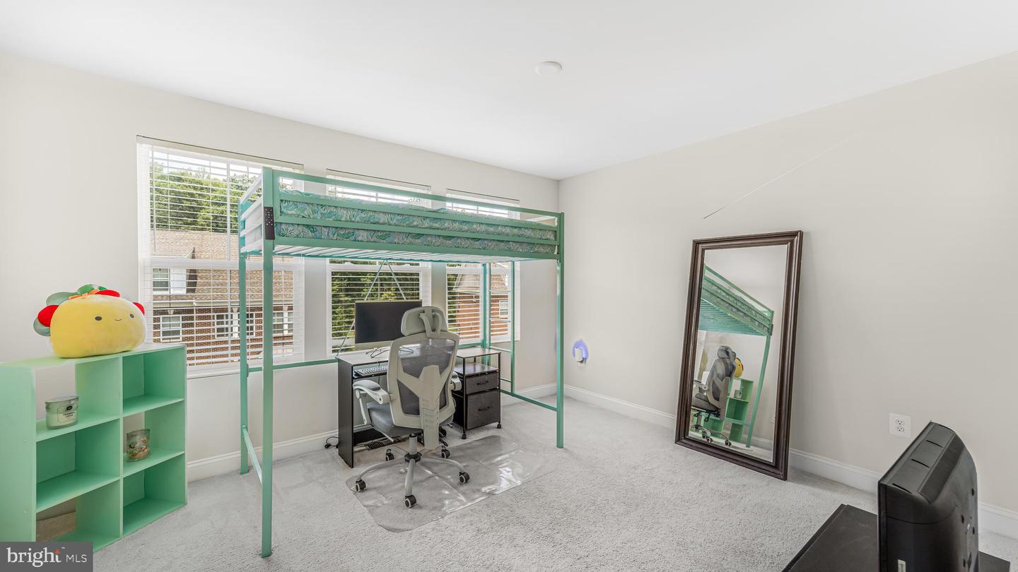 5524 Wordsworth Pl Property Photo 34