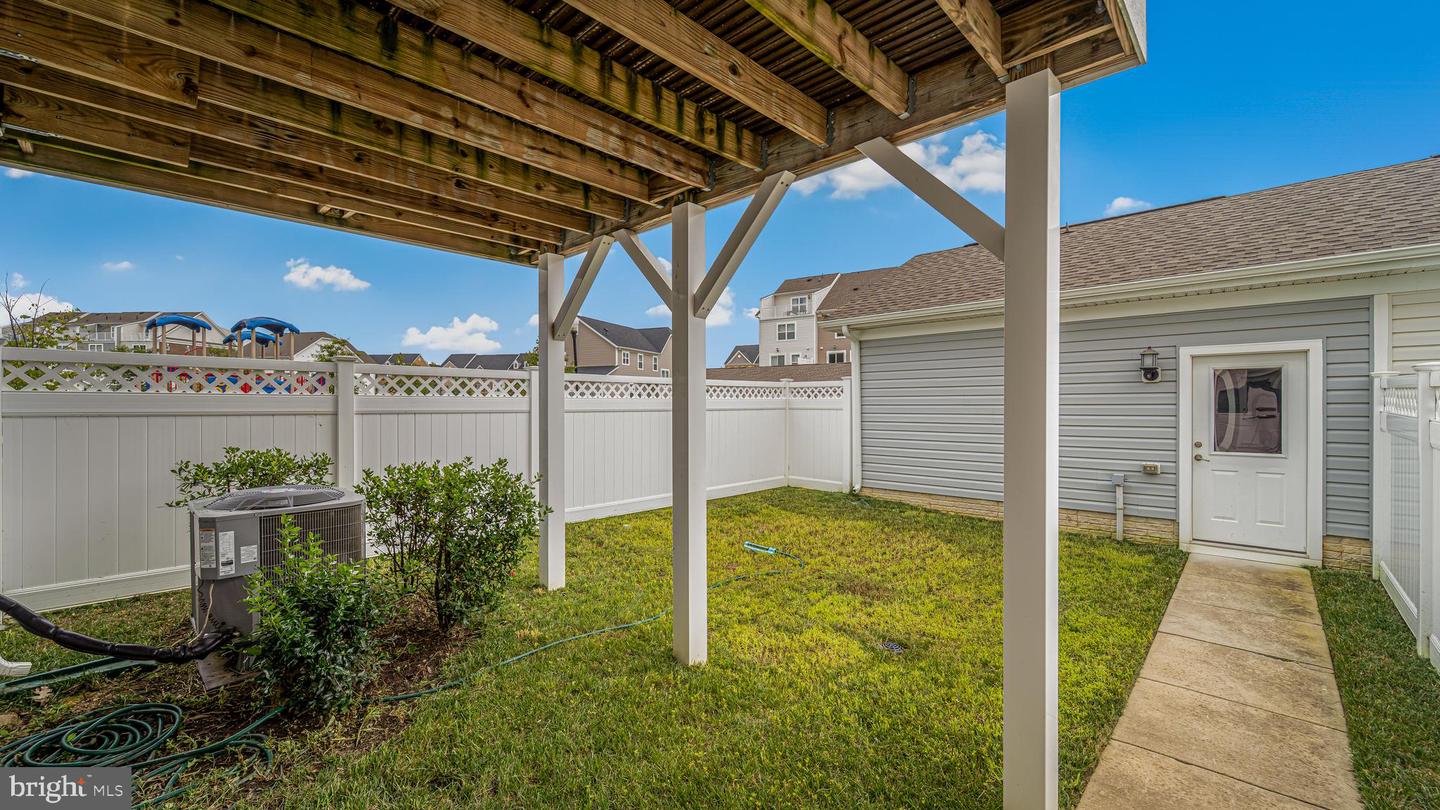 5524 Wordsworth Pl Property Photo 41