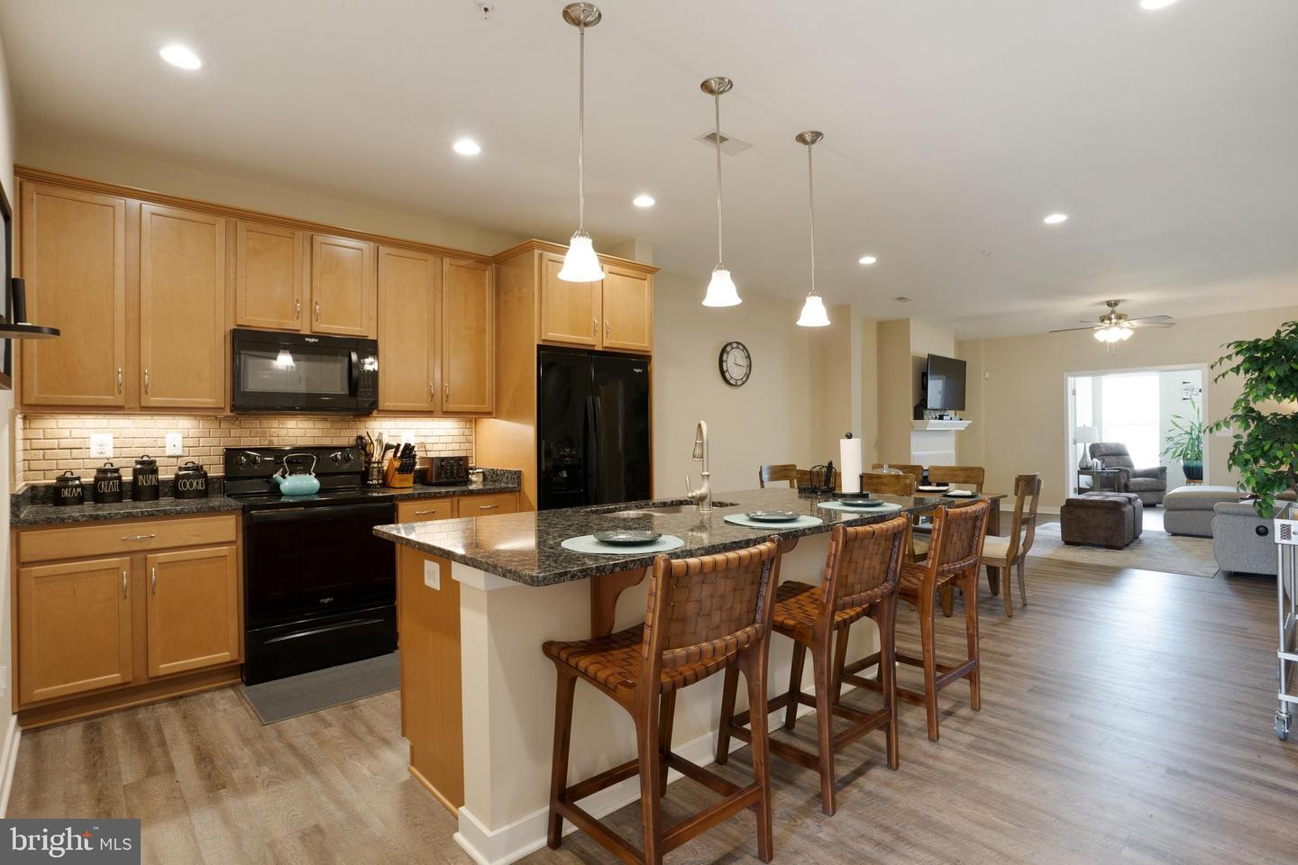 100 Camden Cir Property Photo 2