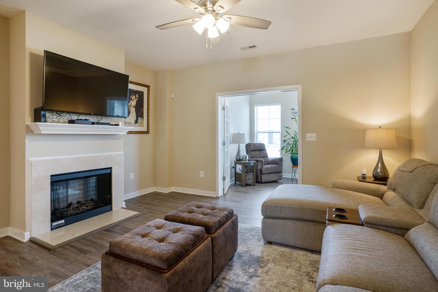 100 Camden Cir Property Photo 4