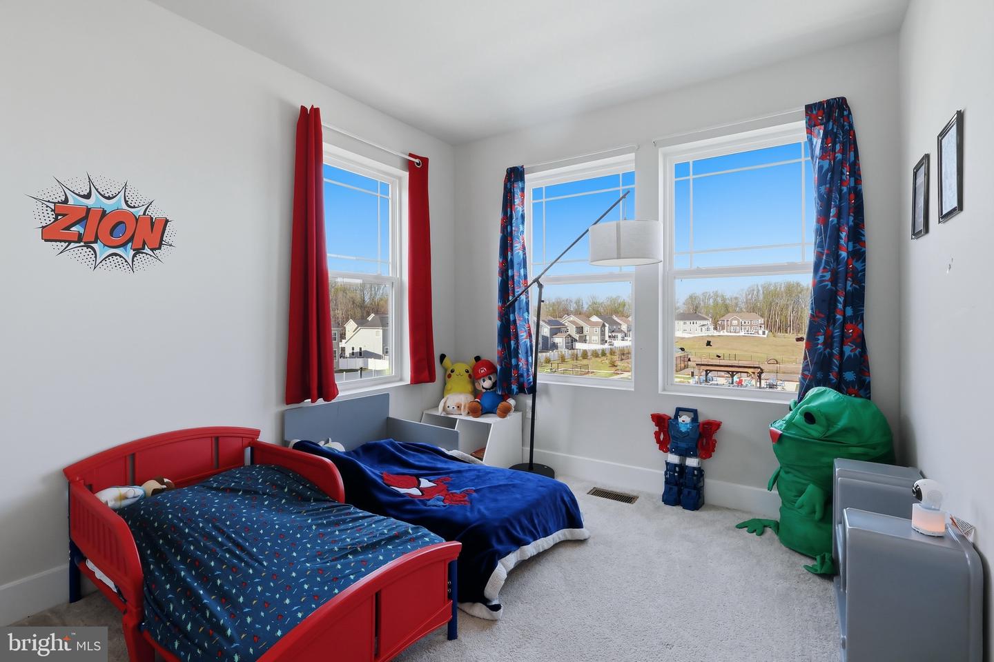 6894 Barrowfield Pl Property Photo 16