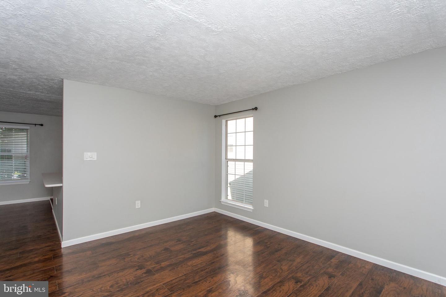 6428 Bear Ct Property Photo 6