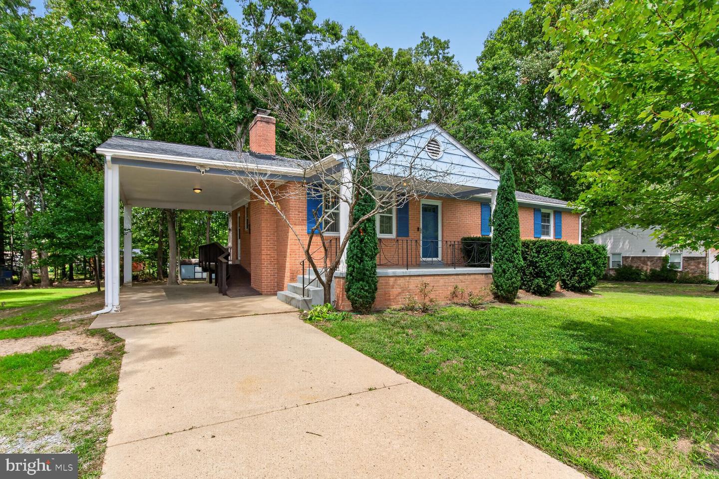 3637 Woodley Rd Property Photo 2