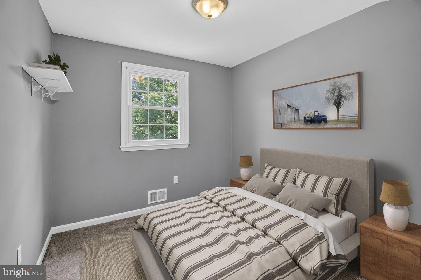 3637 Woodley Rd Property Photo 12