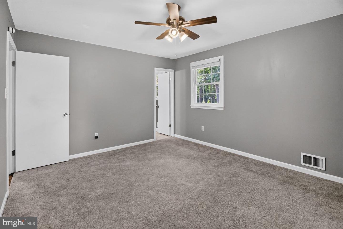 3637 Woodley Rd Property Photo 37