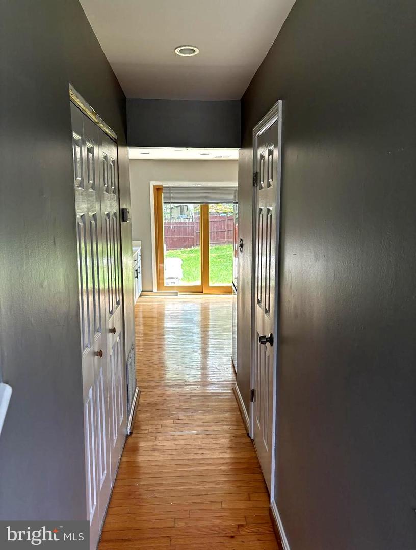 3248 Ryon Ct Property Photo 5