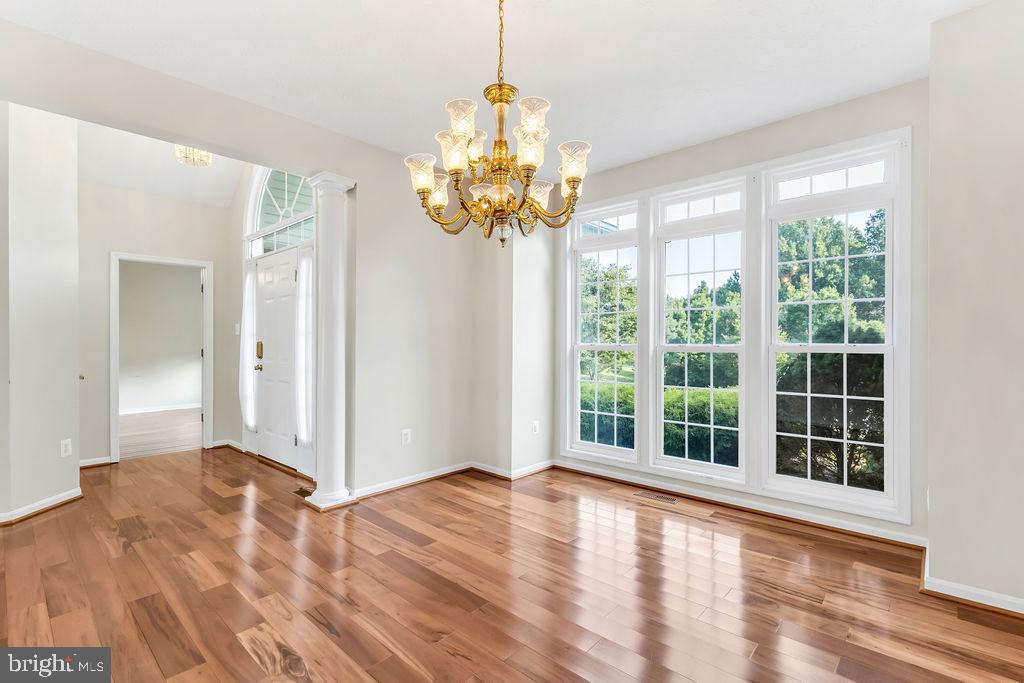 13100 Hillmeade Ct Property Photo 4