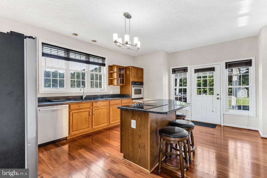 13100 Hillmeade Ct Property Photo 7