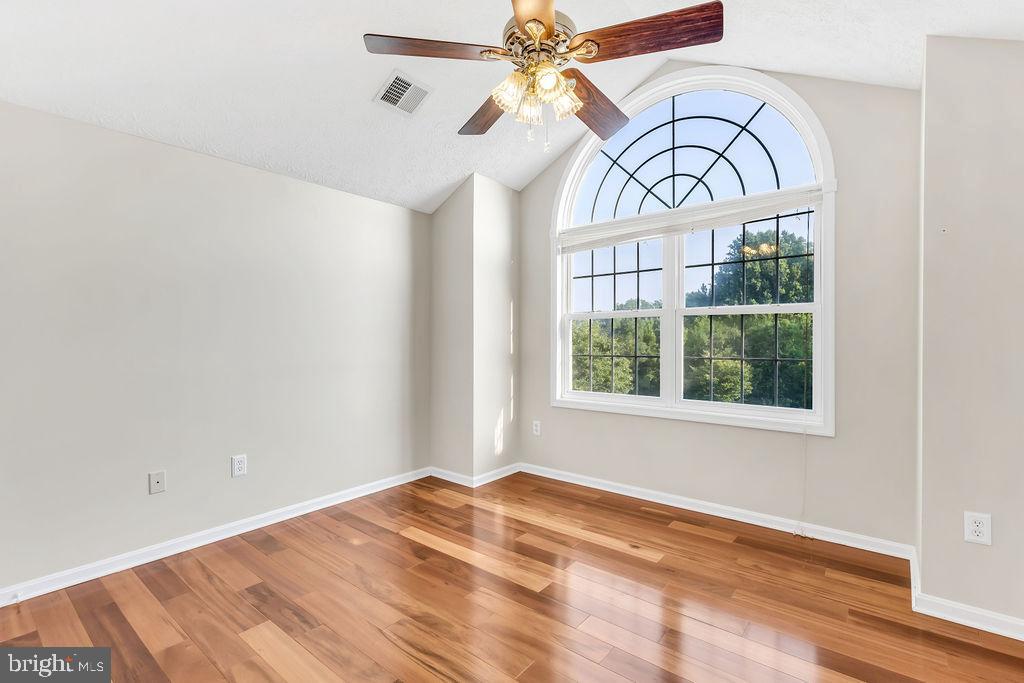 13100 Hillmeade Ct Property Photo 24